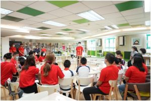 爱在你身边  情牵儿福院-上海雨映汽车服务中心